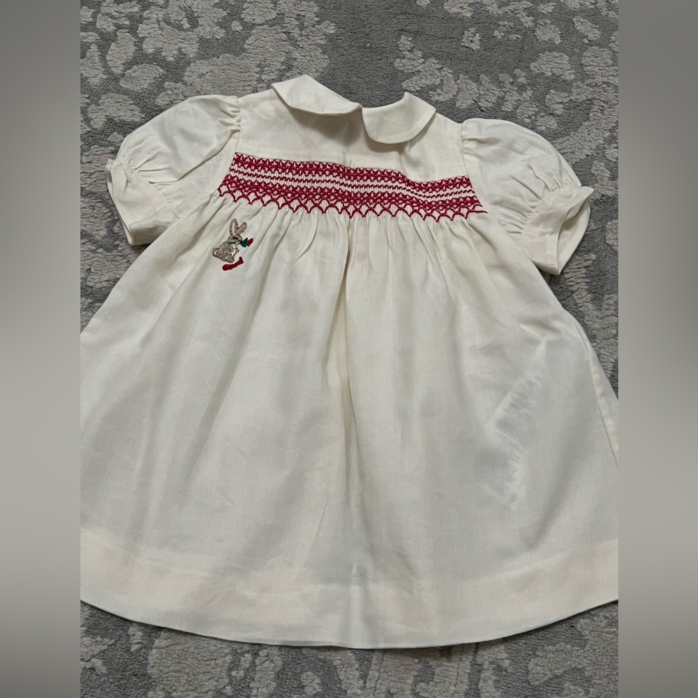 Gucci white baby girl dress 6-9 months